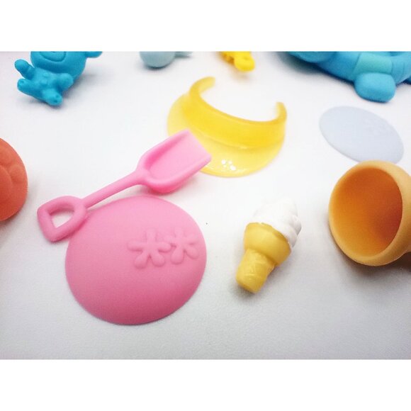 Littlest Pet Shop Accessories Lot With Skateboard Sandbox Toys Basket Buckets - Picture 12 of 16